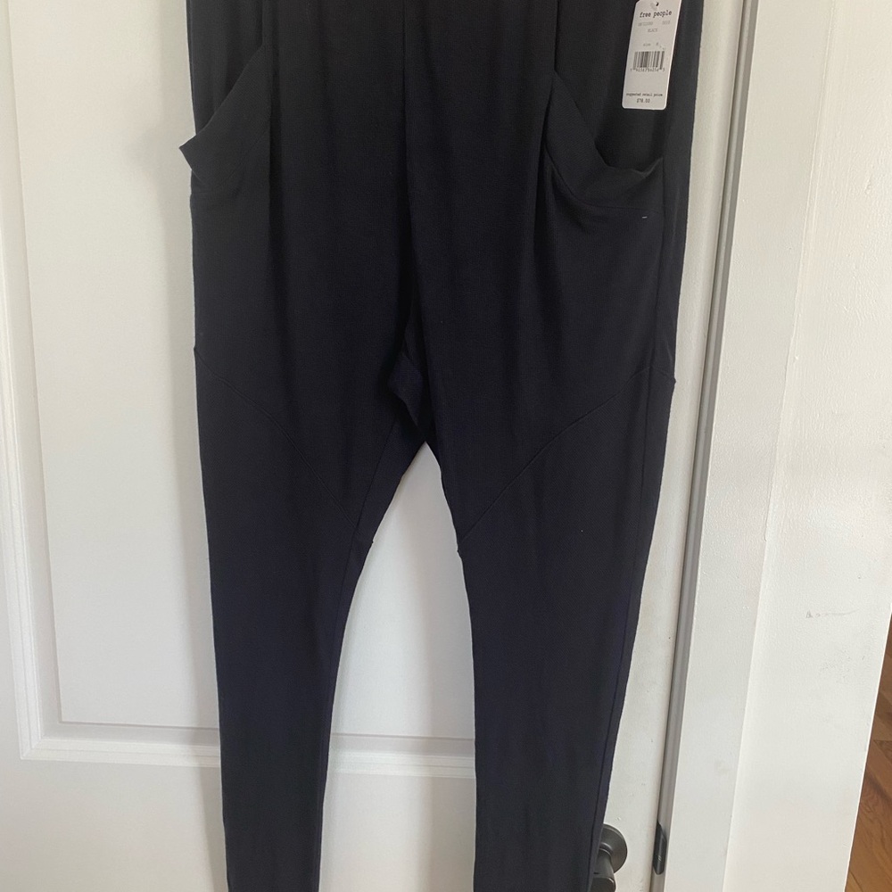 Free people women black Legging size-Medium